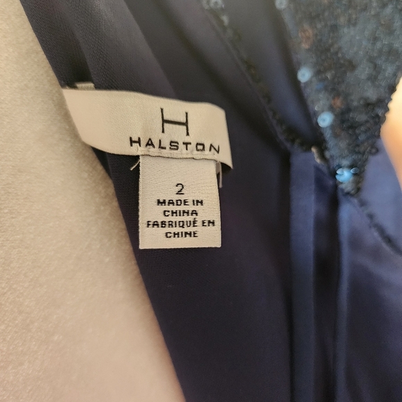 Halston Sequin Gown Midnight Blue Wrap Front Keyhole Back Low- Cut Size 2 - Picture 7 of 8